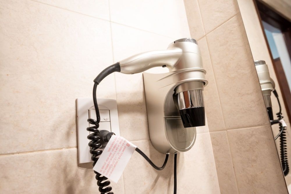 Hotel Emperatriz Standard Triple Room 7