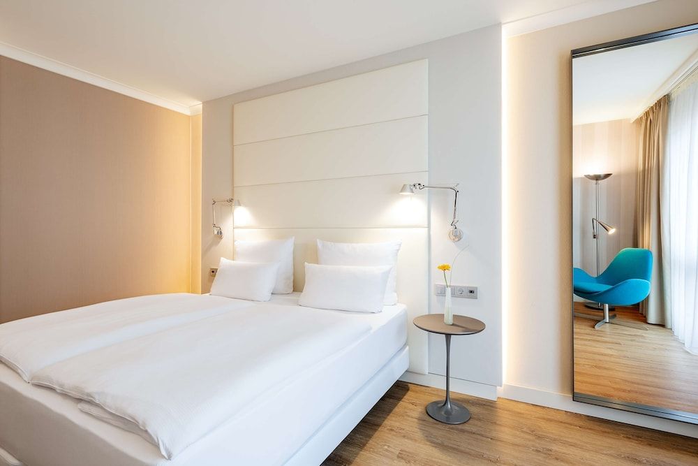 NH Berlin Alexanderplatz Standard Room 6