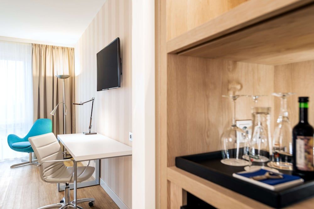 NH Berlin Alexanderplatz Standard Room 12