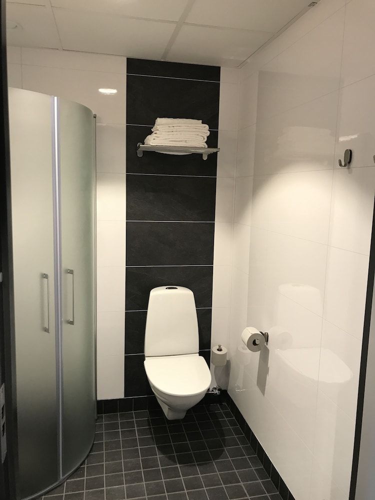 Rasta Grums Double Room 8