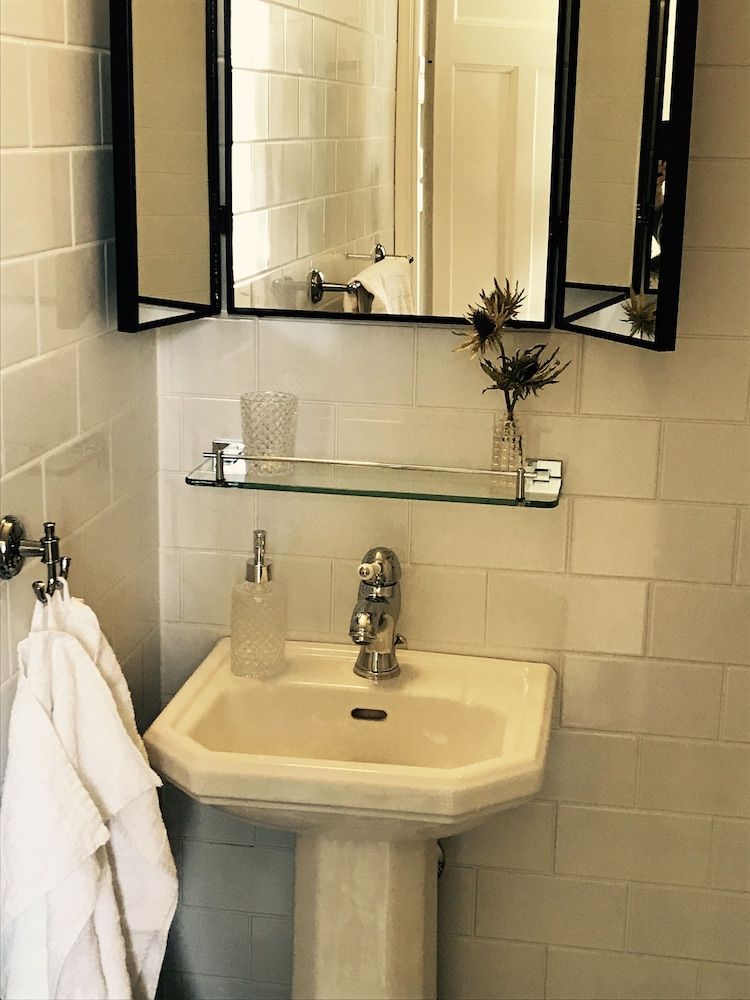 Villamilsten Bed & Breakfast Double Room (West) 4