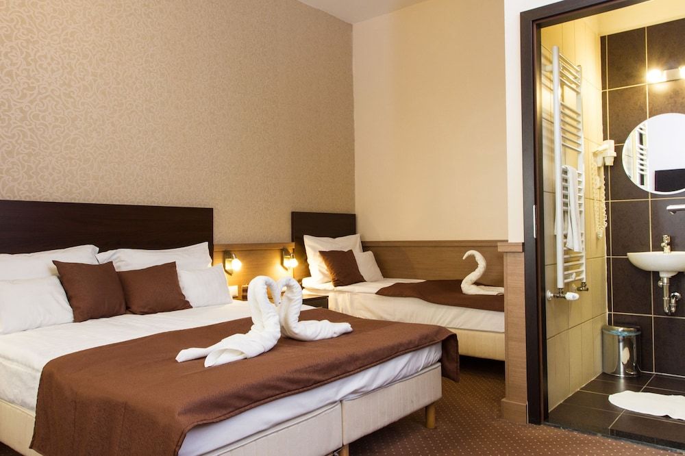 undefined Central Hotel 21 2