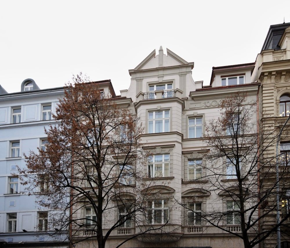 undefined Elizabeth Suites 6