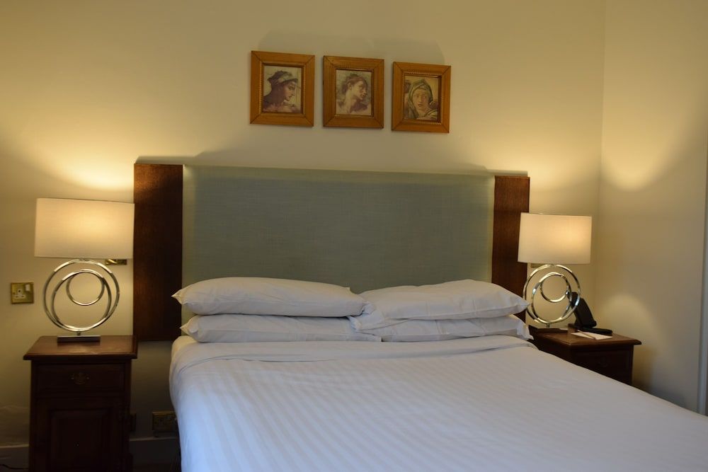 Noel Arms Hotel Classic Double Room, 1 Double Bed 2