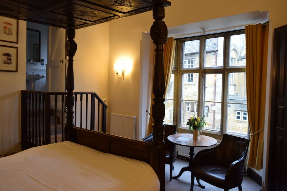 Noel Arms Hotel Traditional Double Room, 1 Double Bed 9