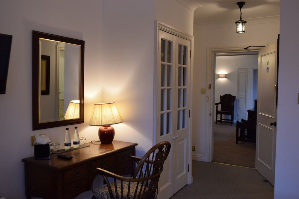 Noel Arms Hotel Classic Double Room, 1 Double Bed 7