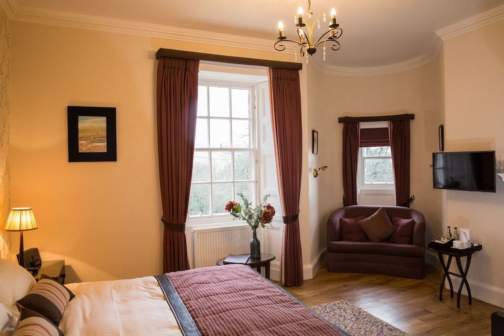 Cringletie House Hotel Luxury Room 10