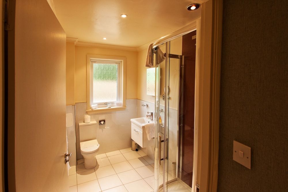 Cringletie House Hotel Family Cottage 7