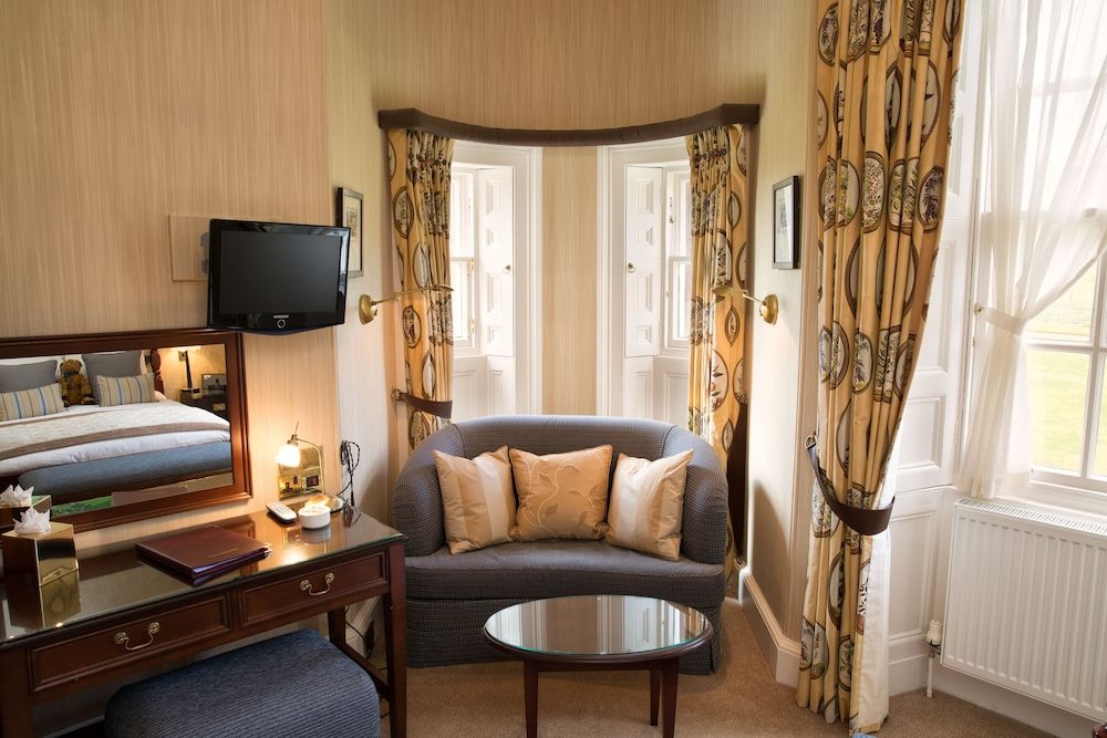 Cringletie House Hotel Luxury Room 11