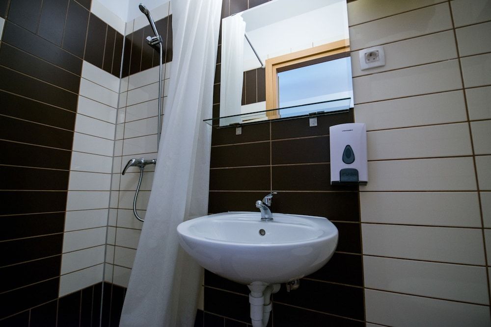 Hotel & Hostel Zagreb Single Room 6