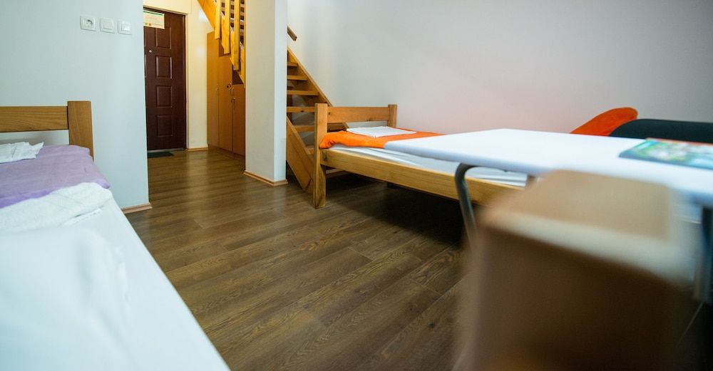 Hotel & Hostel Zagreb Family Room 2