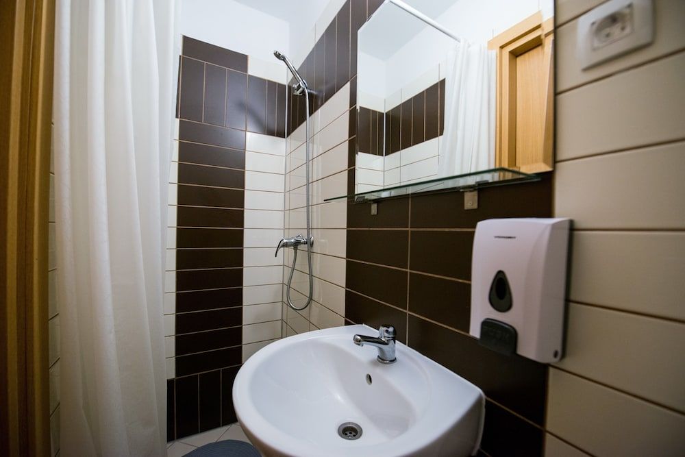 Hotel & Hostel Zagreb Single Room 7