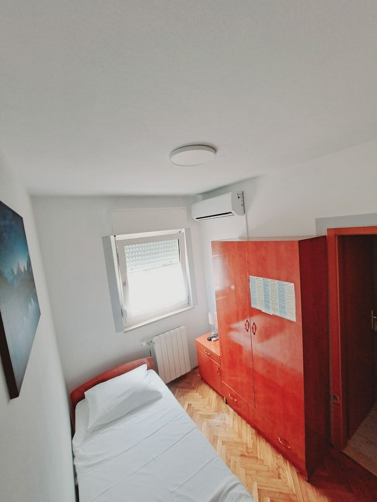 Guesthouse Varnica Classic Single Room 10