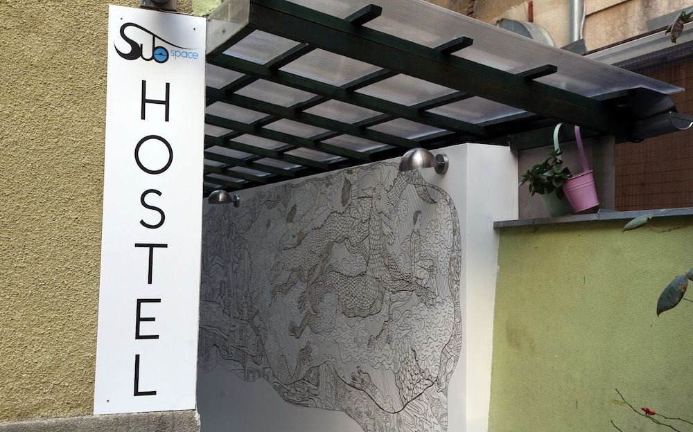 undefined SubSpace Hostel 4