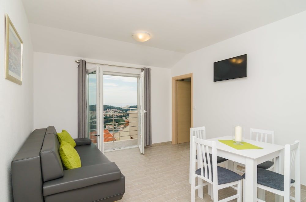 Apartments Villa Dadic Comfort Apartment, 1 Bedroom, Terrace 4