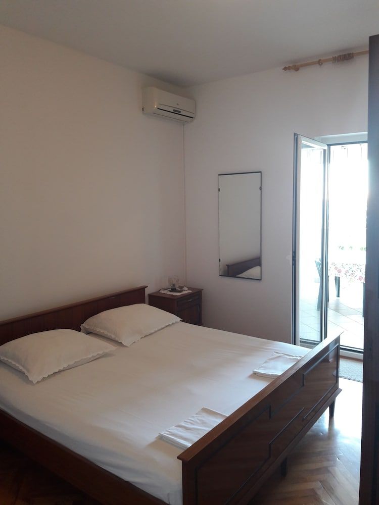 Apartment, 2 Bedrooms (A6)