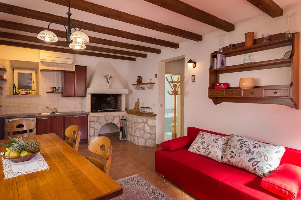 undefined Apartments Vi-La 2