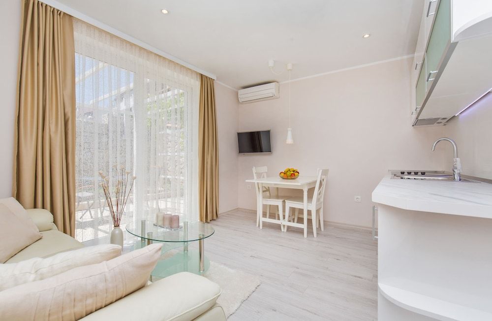 Big Blue Apartments Apartment, 1 Bedroom, Terrace, Partial Sea View 13