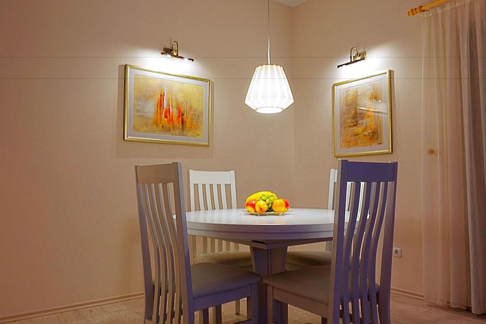 undefined Big Blue Apartments 6