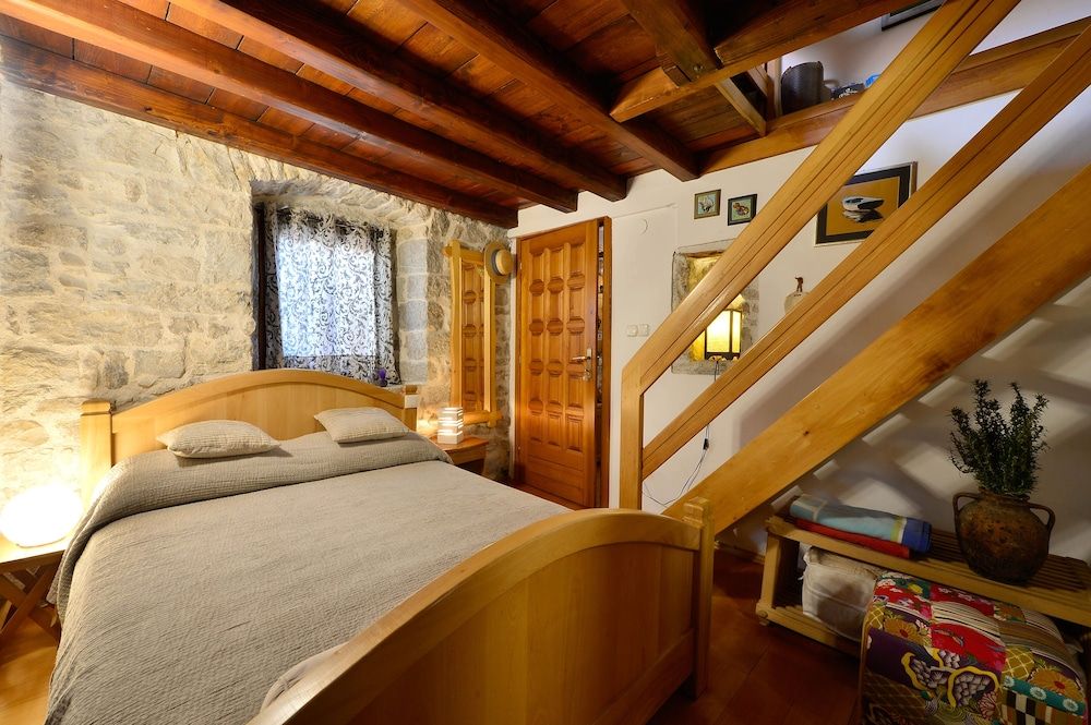 Salvezani apartments Apartment, 1 Bedroom (Attic) 2