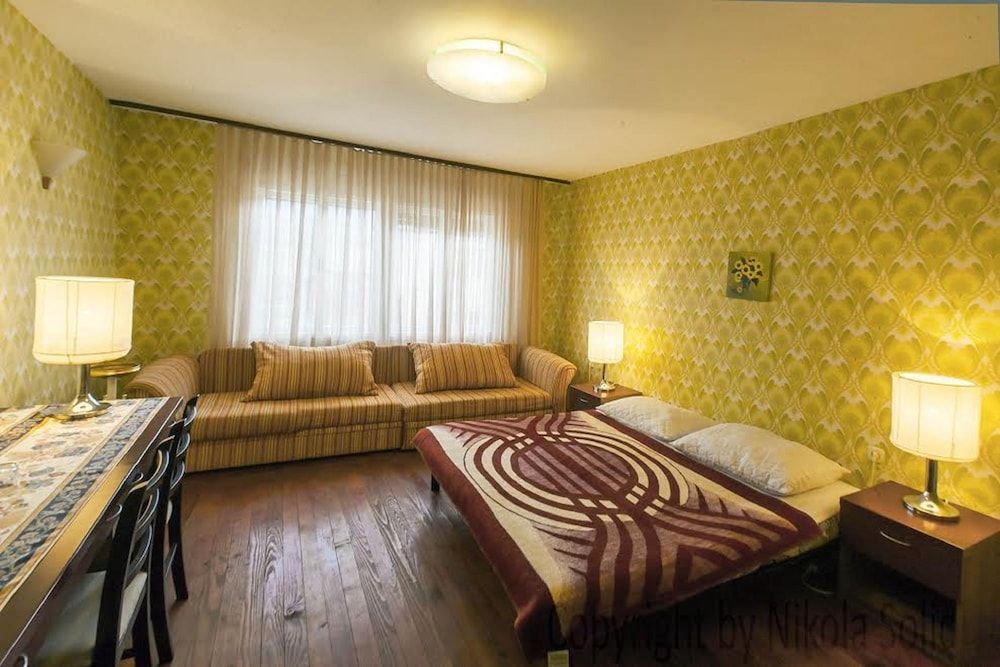 Dragan’s Den Plitvice Hostel