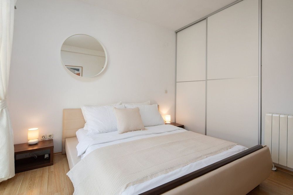 Apartment (1)