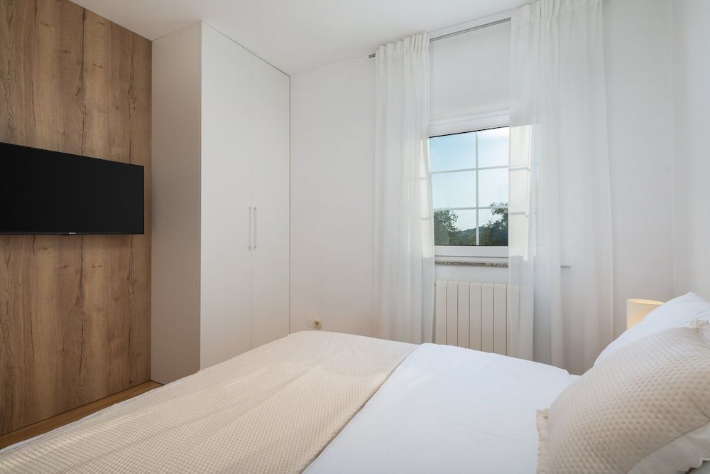 Apartment (2)