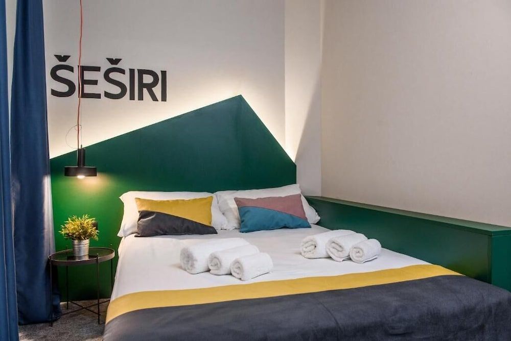 Deluxe Single Room