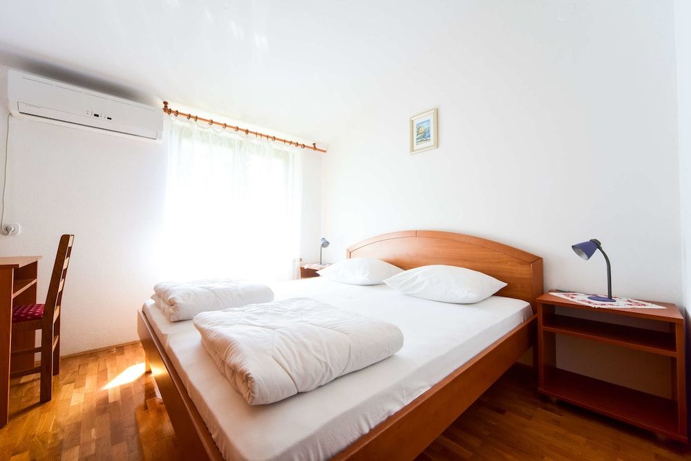 Apartments Mrva