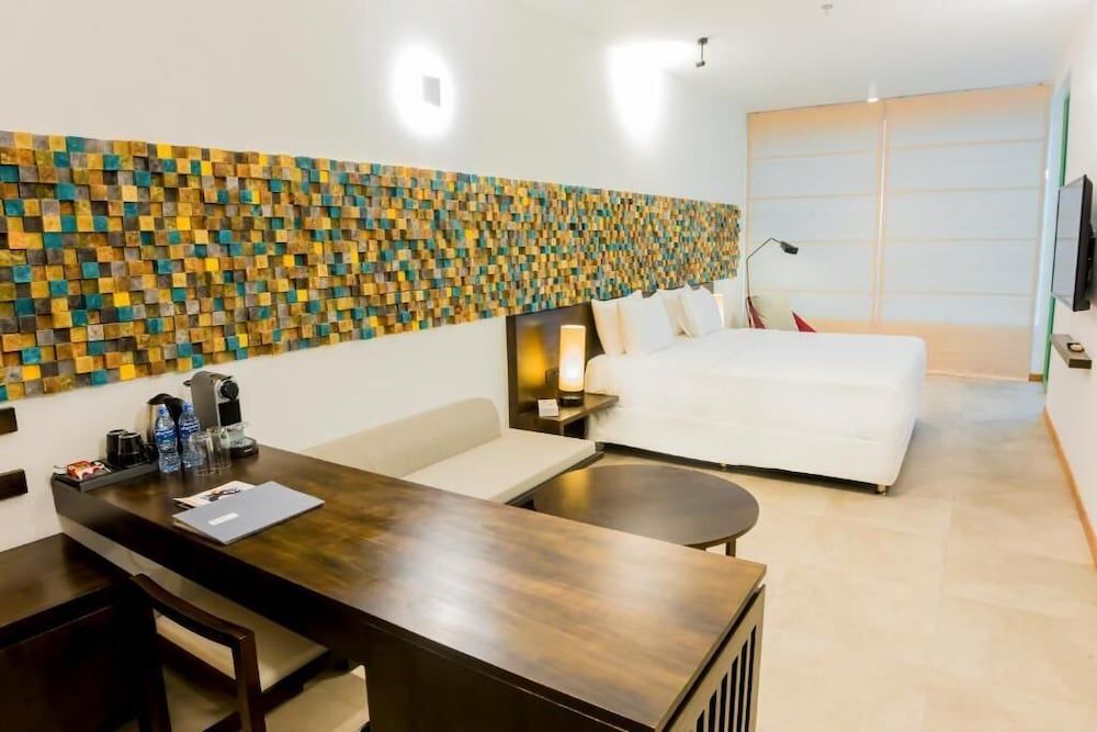 ME Colombo Double or Twin Room 2