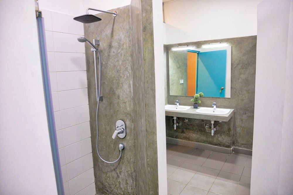 Standard Shared Dormitory, Women only