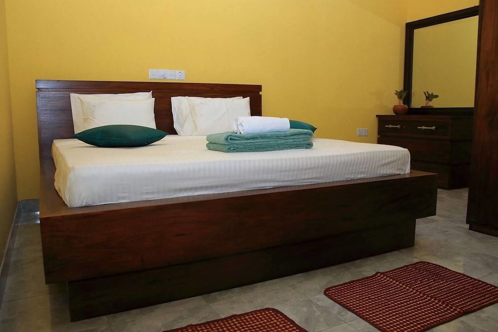 undefined Sanemro Villa 6