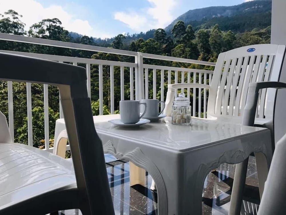 Adams Peak Inn Luxury Double Room, 1 Double Bed, Smoking, City View 4