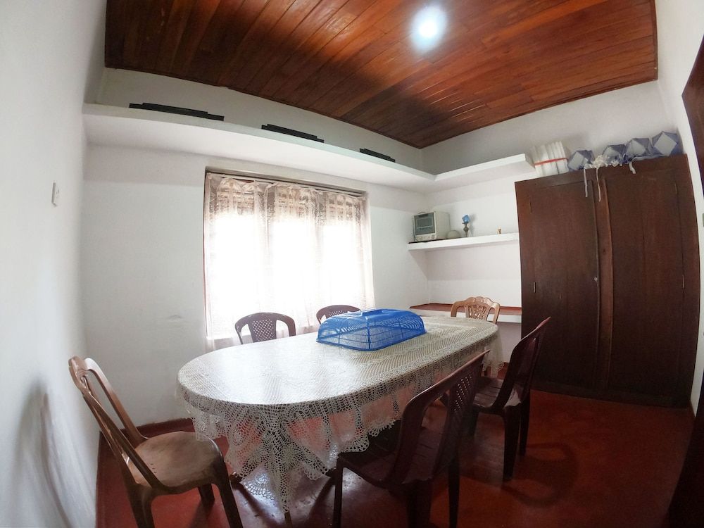 Shrinith's Place - Dodanduwa Family House, 3 Bedrooms, Pool View, Ground Floor 8