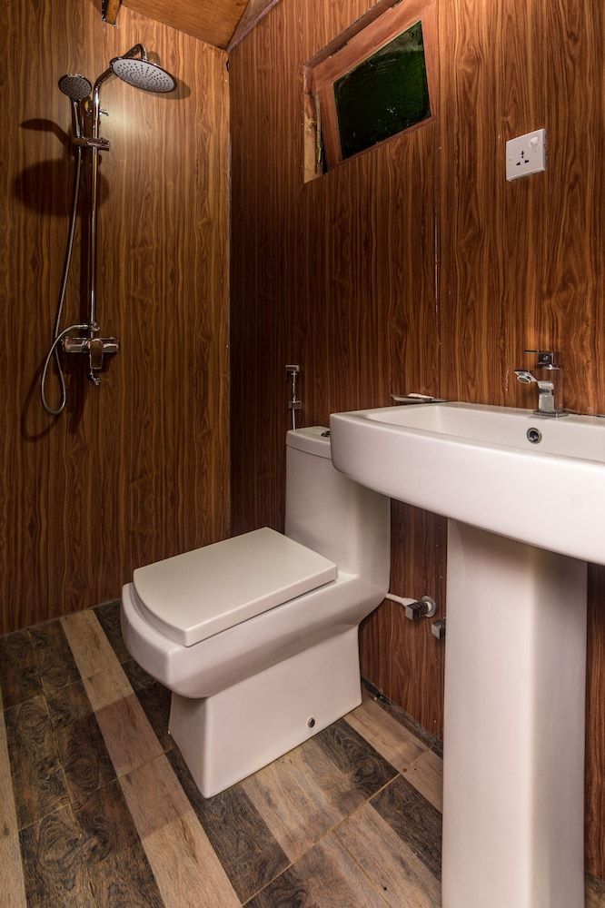 Eighth Wonder Resort Luxury Chalet, 1 Bedroom, Non Smoking, Pool View 3