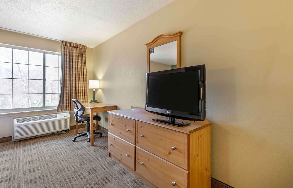 Extended Stay America Suites Washington DC Rockville Studio, 2 Queen Beds, Non Smoking 5