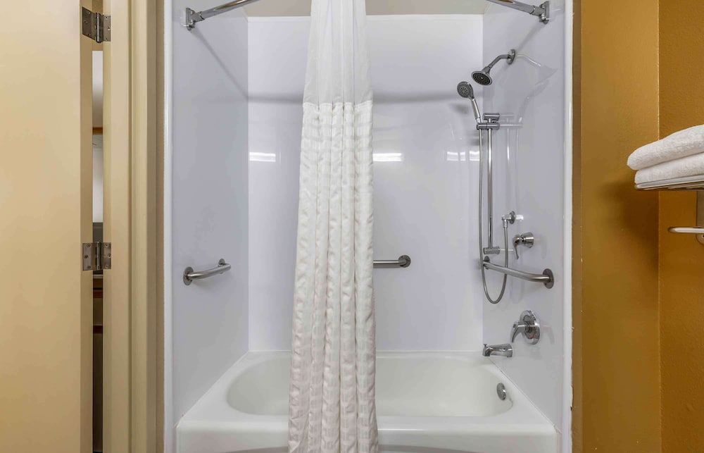 Extended Stay America Suites Washington DC Rockville Studio, 1 Queen Bed, Accessible, Non Smoking 4