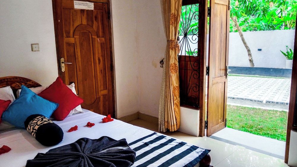 Sigiri Thilanka Rest Double Room 7