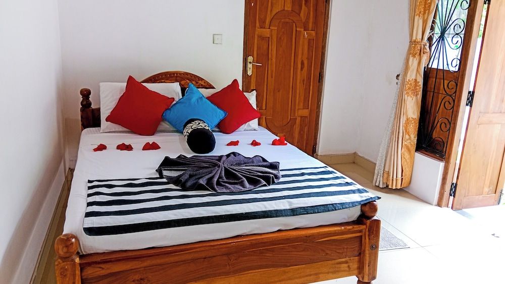 Sigiri Thilanka Rest Double Room 6