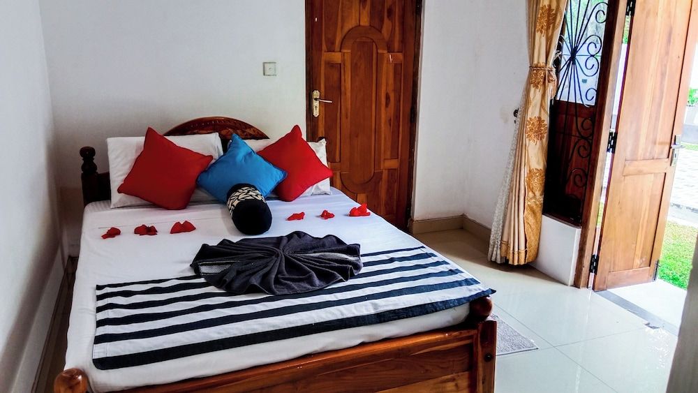 Sigiri Thilanka Rest Double Room 8