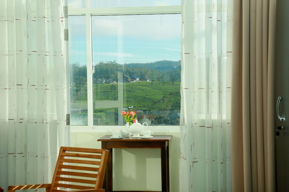 Lourdes Hotel Superior Triple Room, 1 Bedroom, Balcony, Mountain View 3