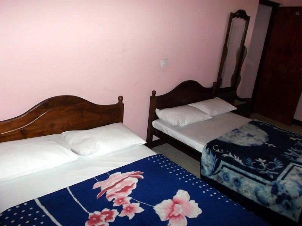 undefined Thuvaraga Rest 5