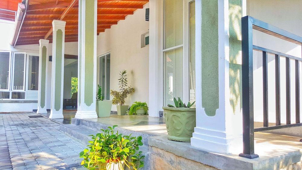 undefined La Colina Kandy 2