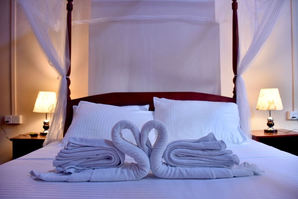 Deluxe Double Room, 1 Queen Bed, Fireplace, Mountain View