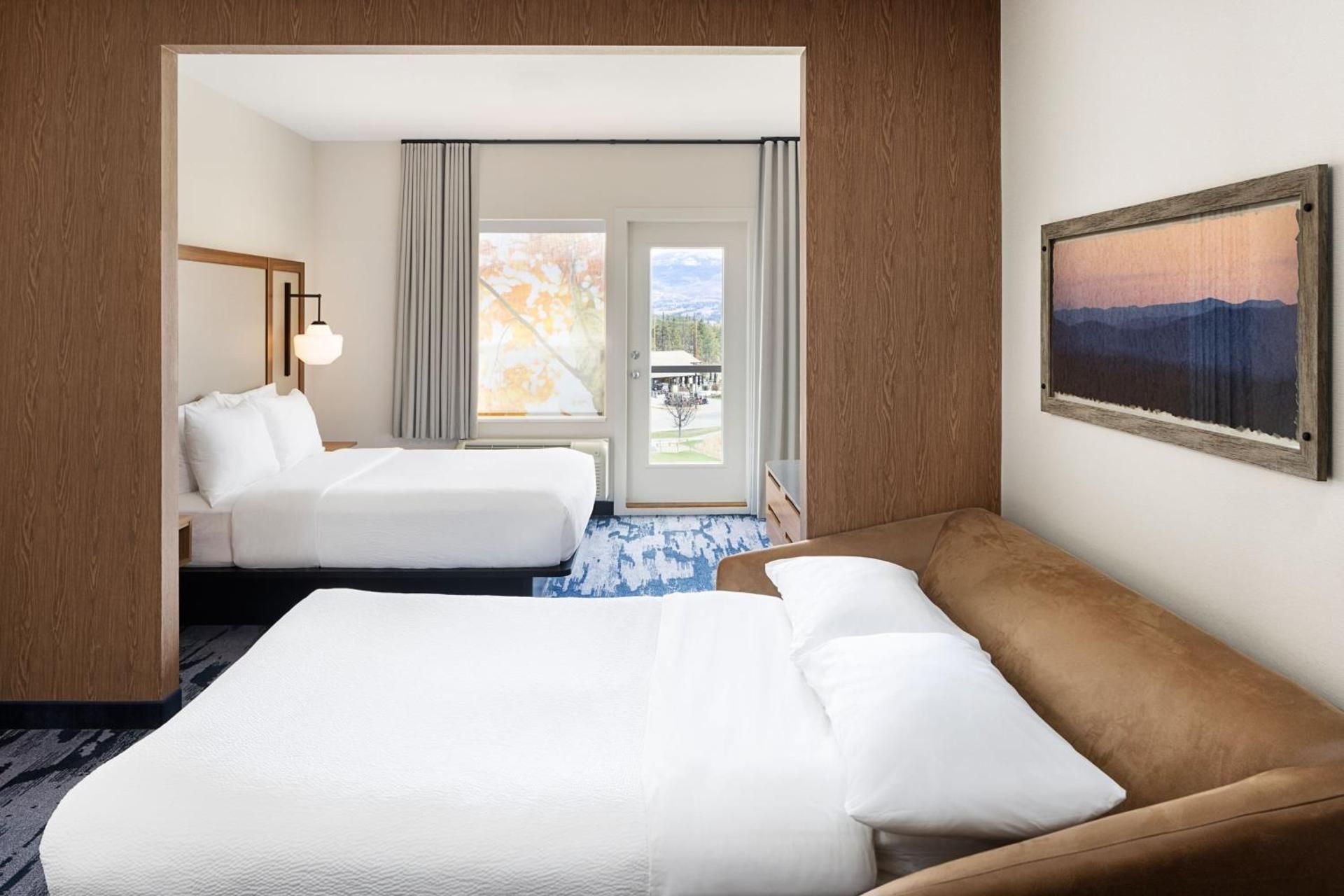 One-Bedroom Family Room