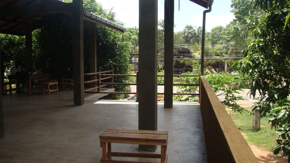 K-Liyam Resort Double Room (Non AC) 4