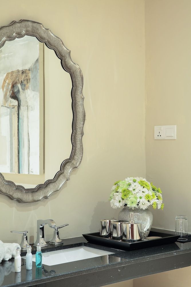 Le Papillon Super Deluxe (Room 3) 5