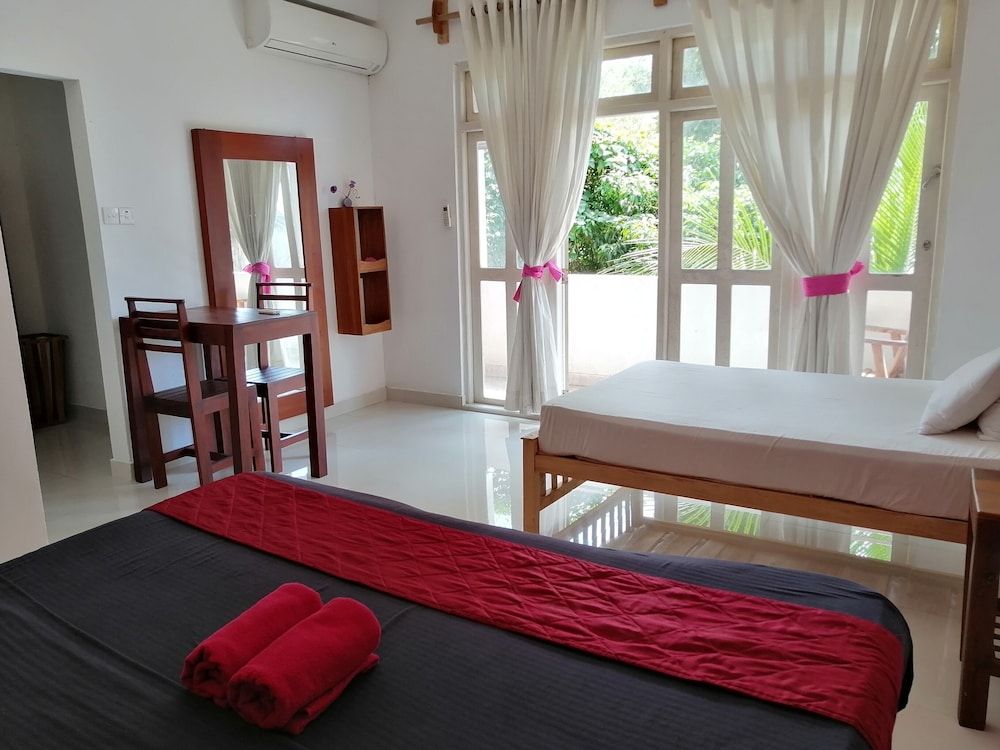 Sithila Villa Superior Triple Room 4
