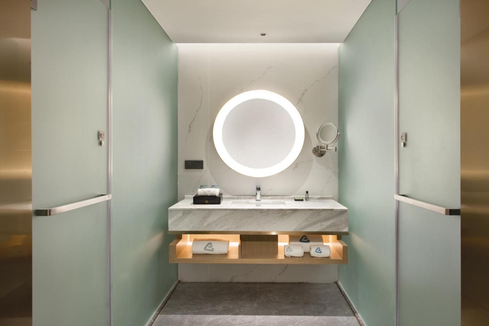 undefined Grand Skylight Garden Hotel 8