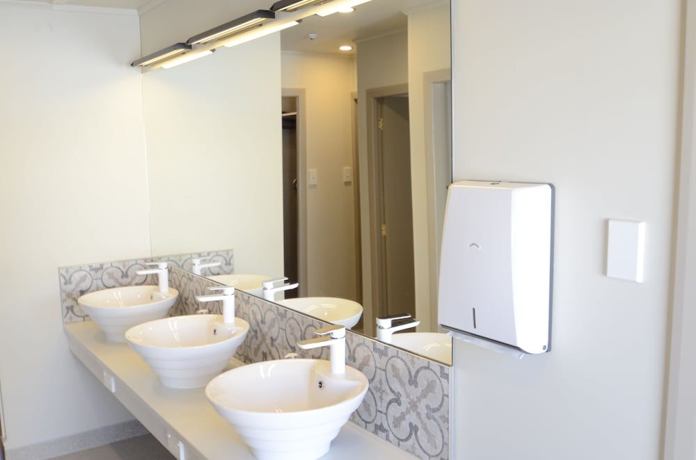 Bridge Backpackers Female Dormitory 5